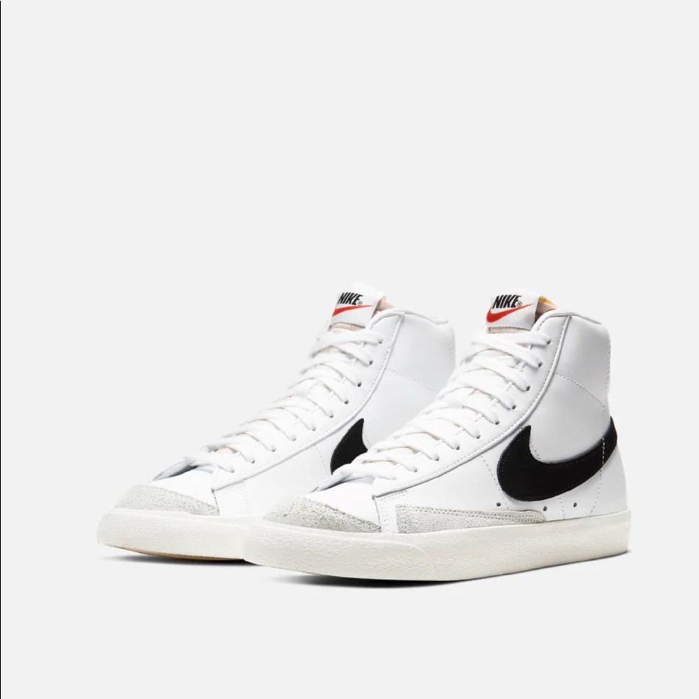 NEVER WORN Nike Blazer